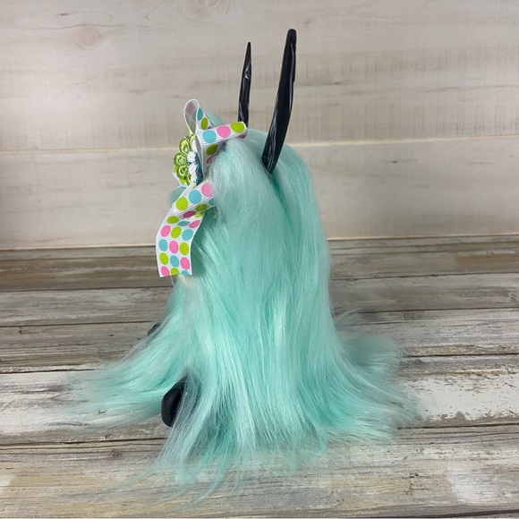 Highland Cow Coo Gnome Aqua Handmade White Pink Daisy Flower Bow Farmhouse Decor - Picture 8 of 11